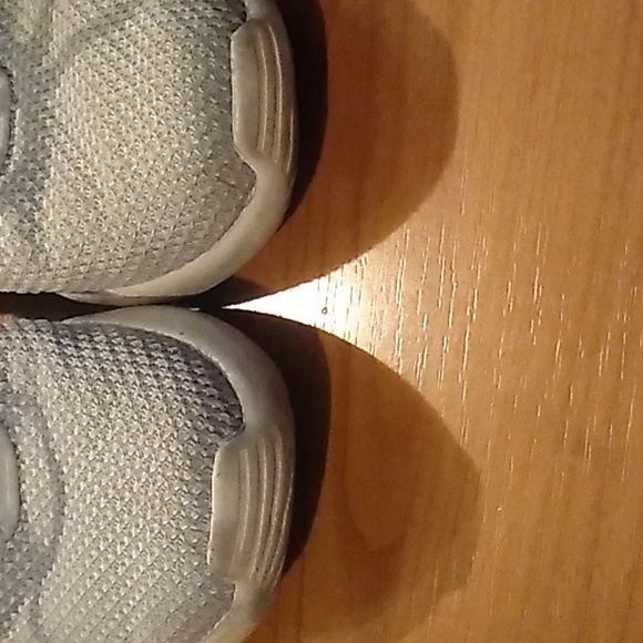 Girls Adidas Sneakers Size 3 - Picture 7 of 9